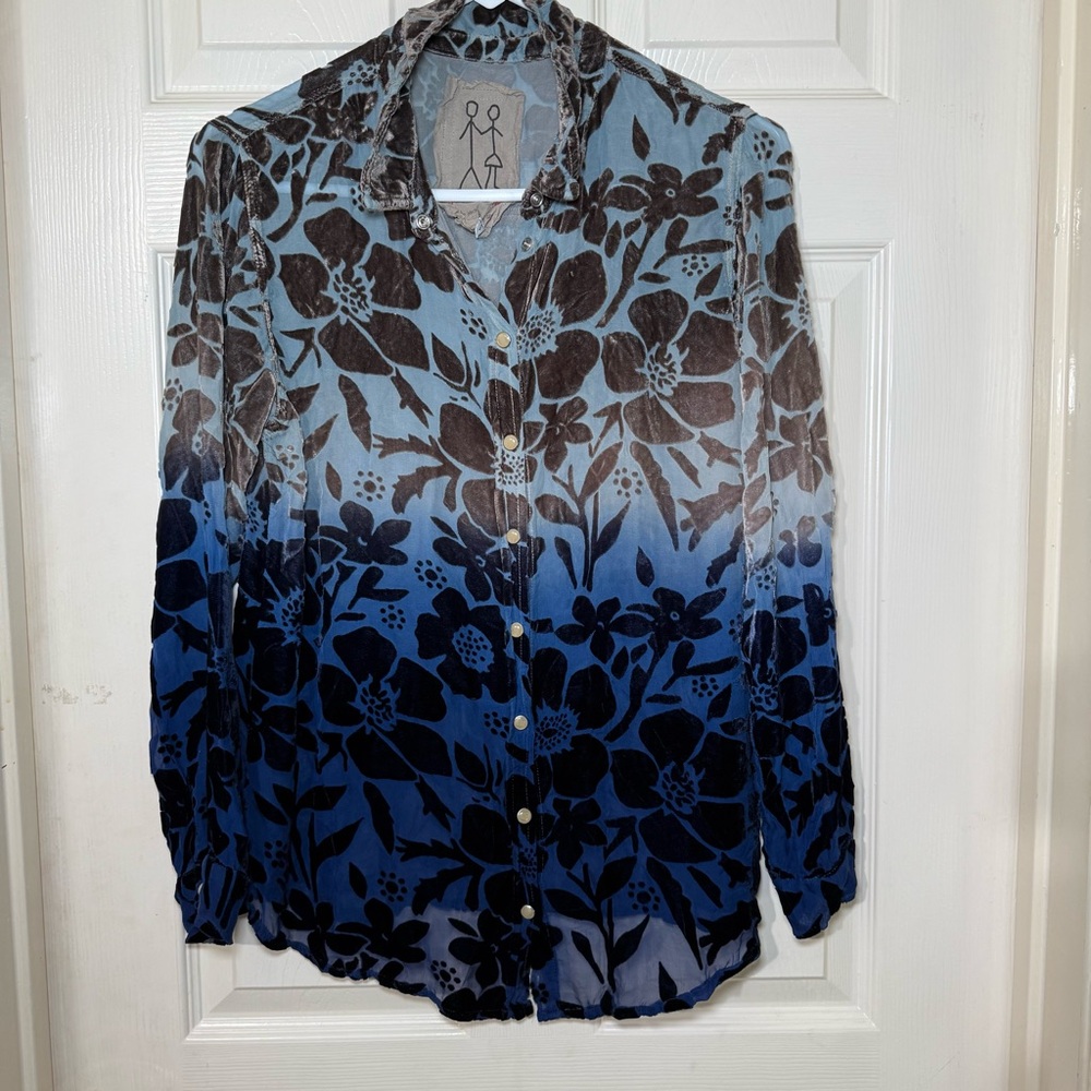 Johnny Was VELVET OVERSIZED SHIRT size small Blue ombre